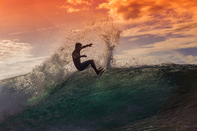 Surfing-Sanur-