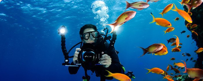 Underwater camera maintenance